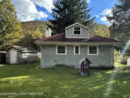 featured image of 304 Silver Hollow Rd
