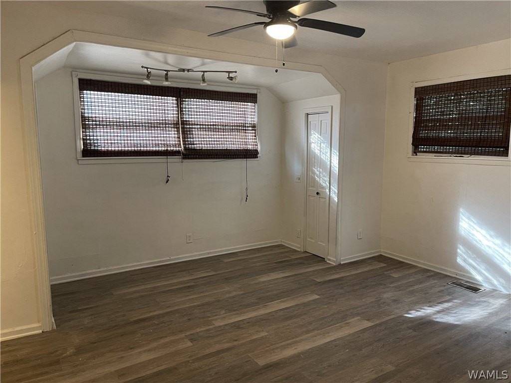 219 5th Ave S - Photo 2 of 6