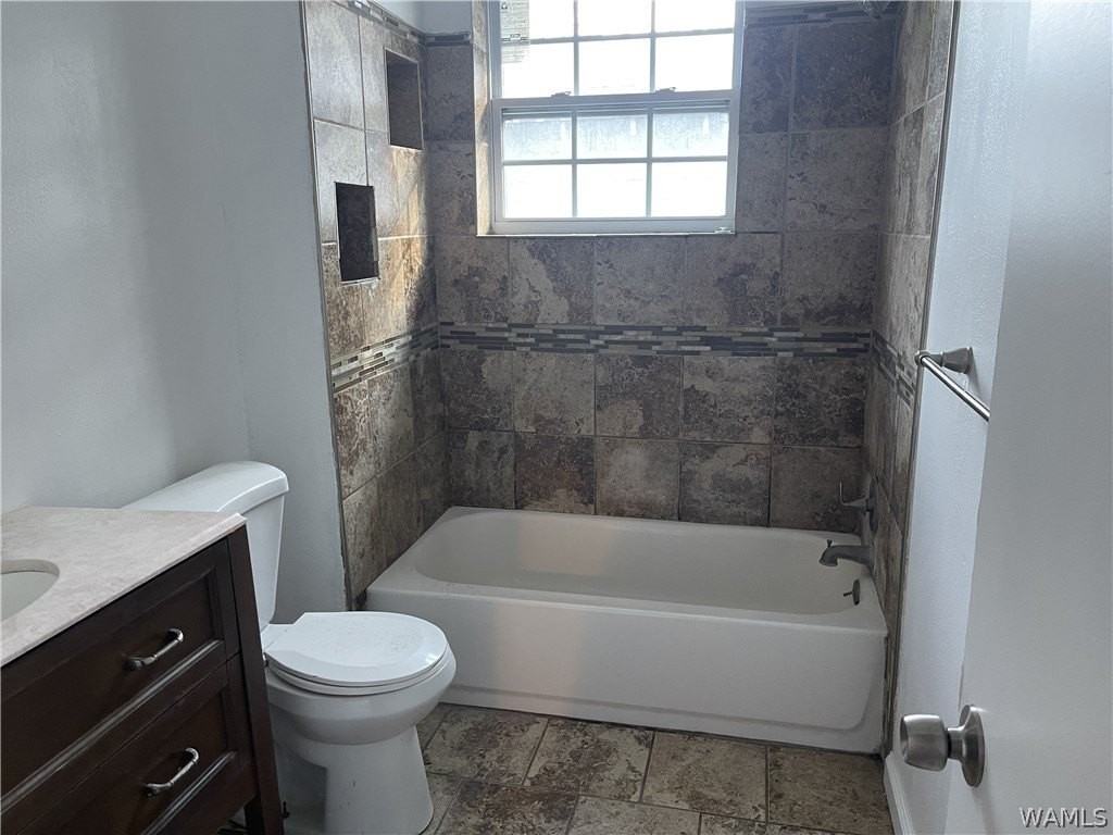 219 5th Ave S - Photo 3 of 6