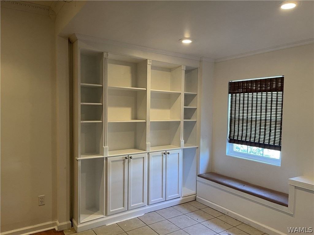 219 5th Ave S - Photo 4 of 6