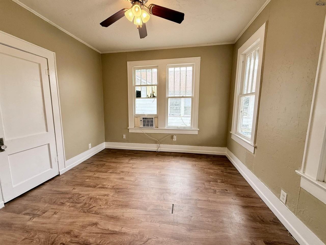 2142 Avenue F - Photo 3 of 11
