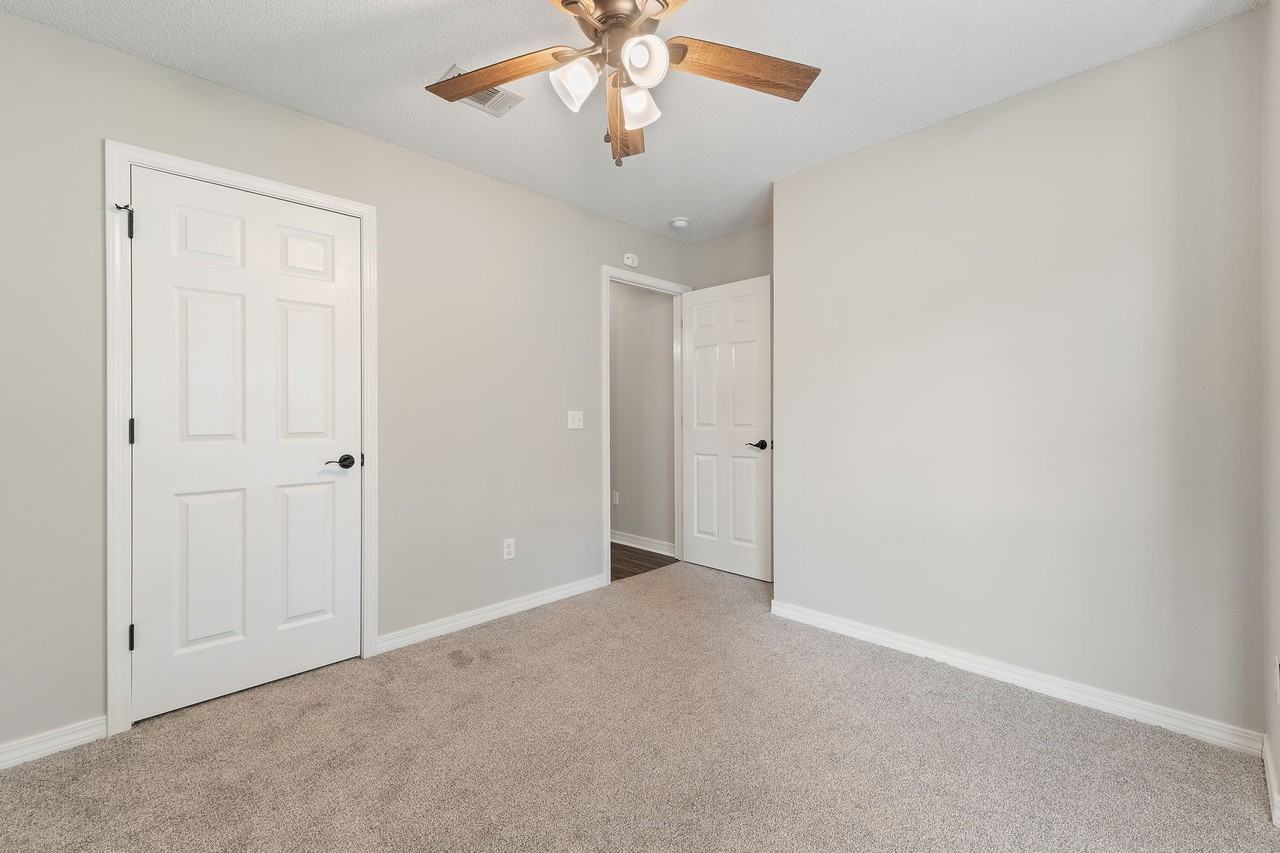 8009 Cayenne Way - Photo 5 of 23
