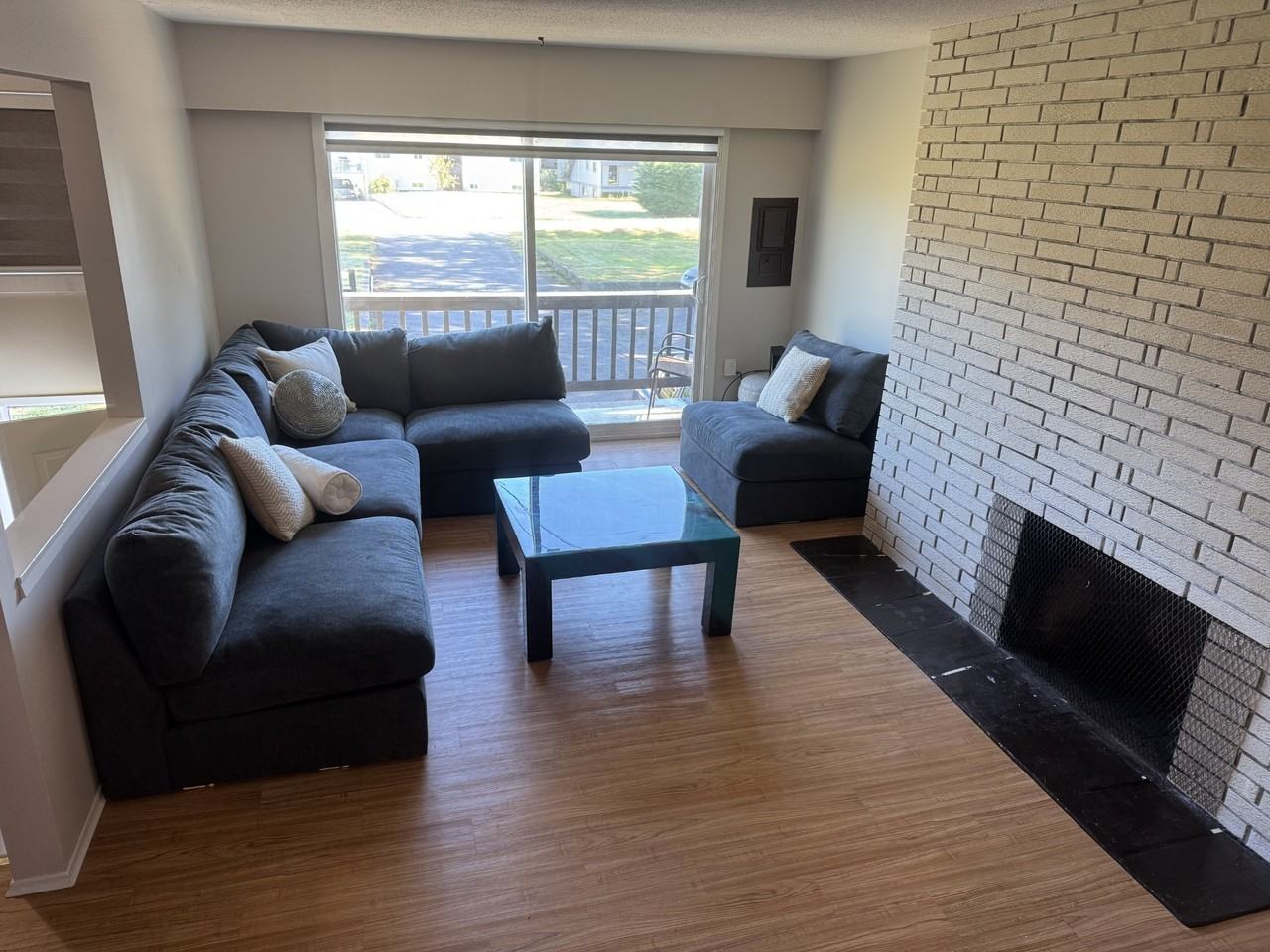 4336 Barclay Road - Photo 5 of 10