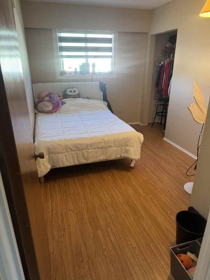 4336 Barclay Road - Photo 7 of 10