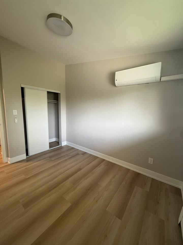163 Macgregor Crescent - Photo 3 of 11