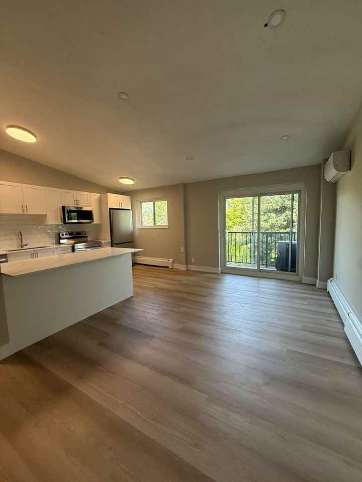 163 Macgregor Crescent - Photo 2 of 11