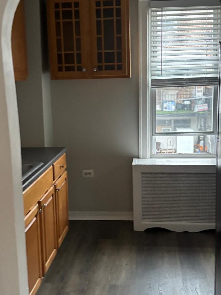 675 Long Lane - Photo 5 of 17