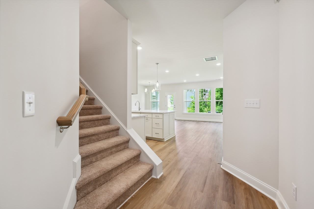 109 Alluvium Ln #1 - Photo 6 of 26