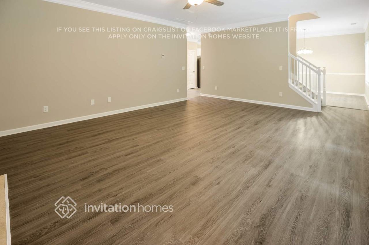 159 Hawthorn Dr - Photo 6 of 28