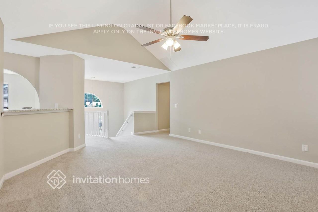 3150 Mosley Chase Dr - Photo 5 of 23
