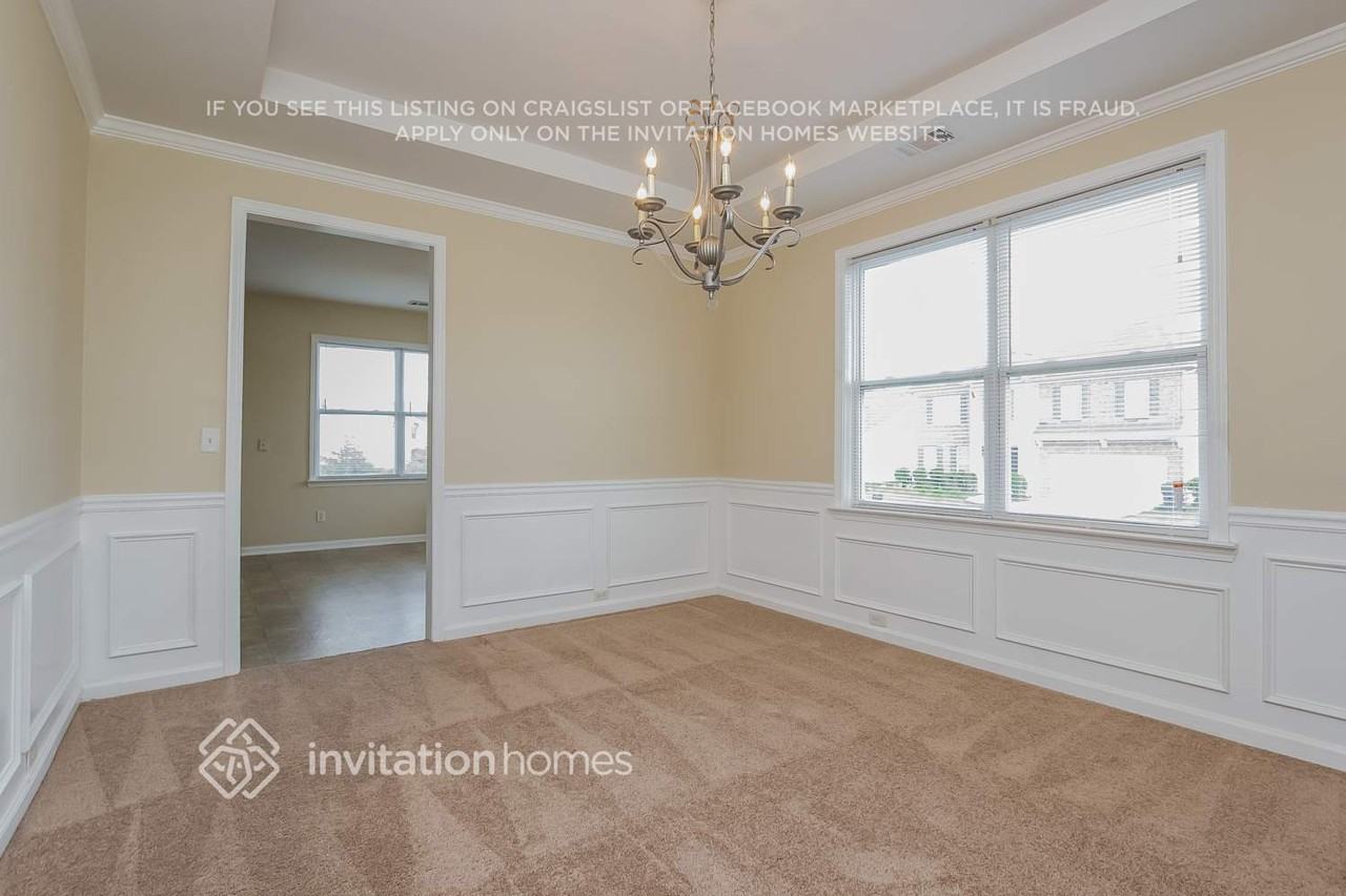 7188 Toccoa Cir - Photo 7 of 16