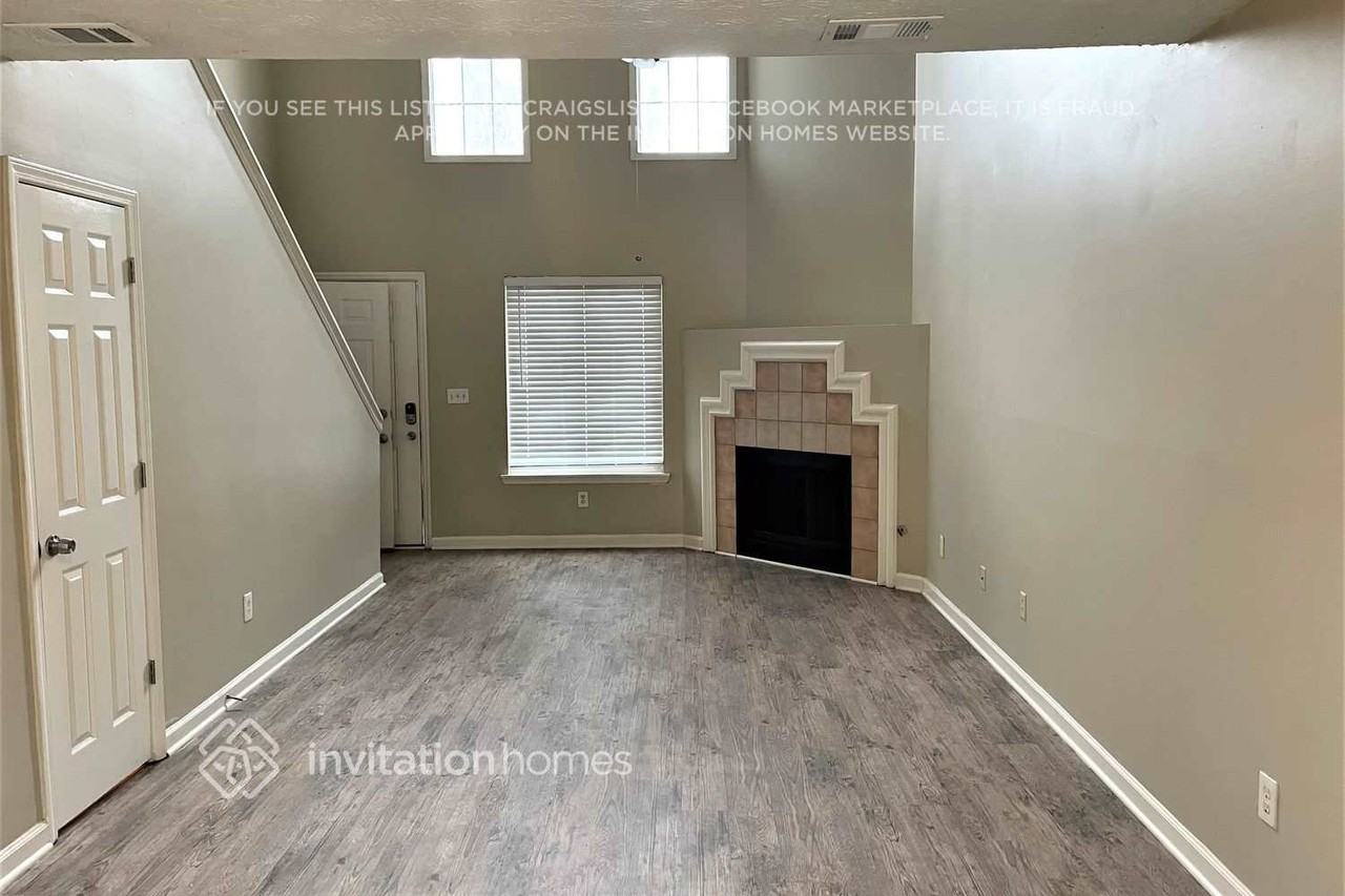1046 Kennesborough Rd Nw - Photo 2 of 12