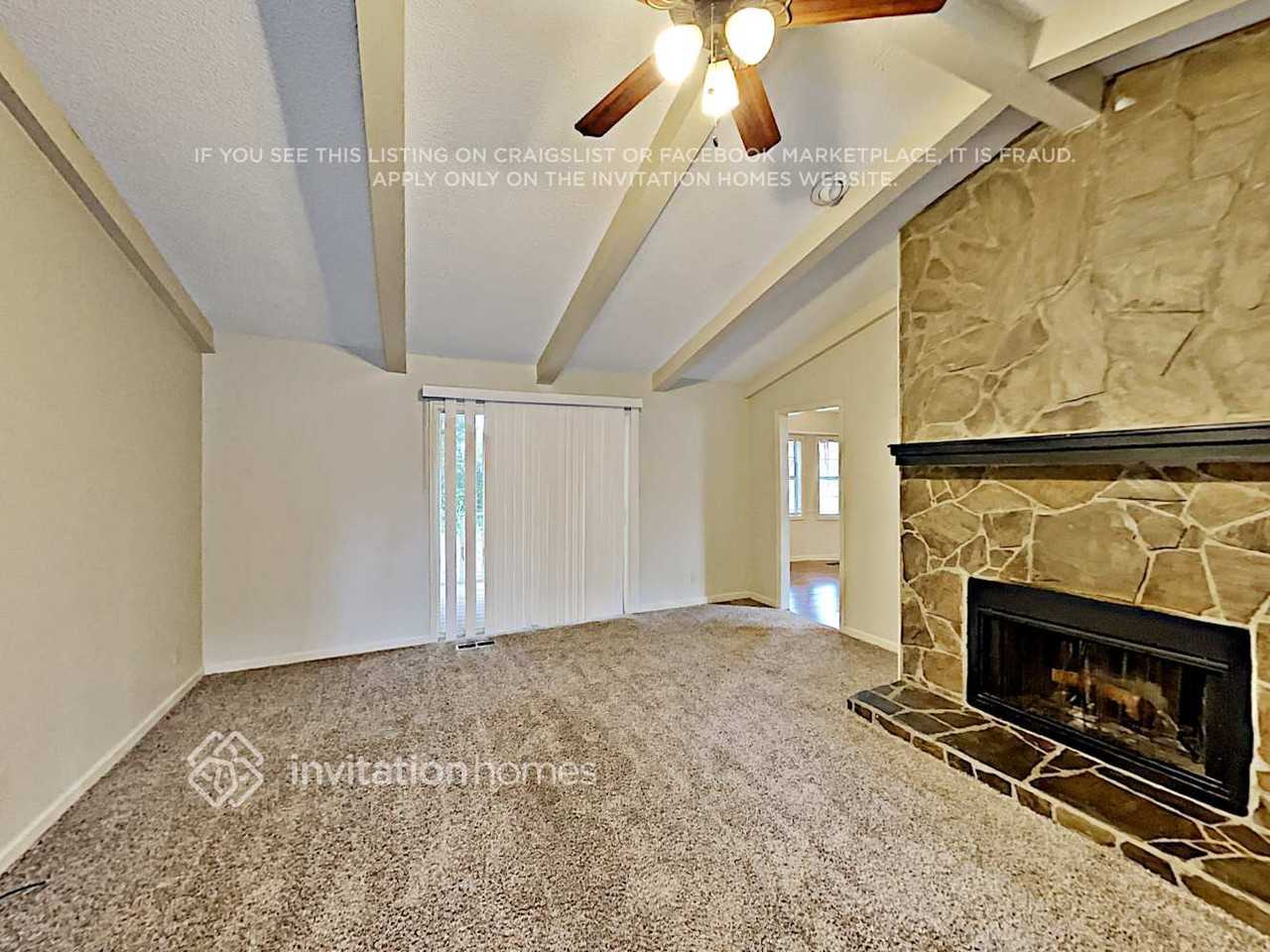 225 Big Bear Ct - Photo 3 of 20