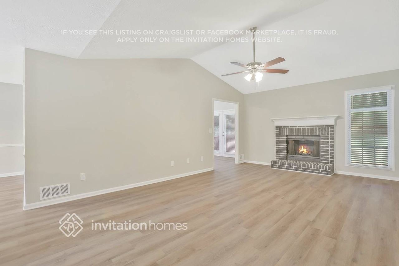5900 Branden Hill Ln - Photo 5 of 28