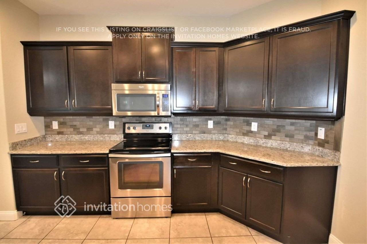 6875 Highlands Creek Rd - Photo 5 of 22
