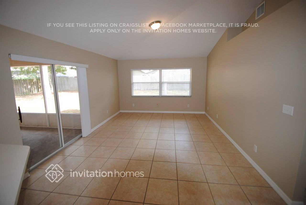 972 Kingfisher Way - Photo 4 of 11