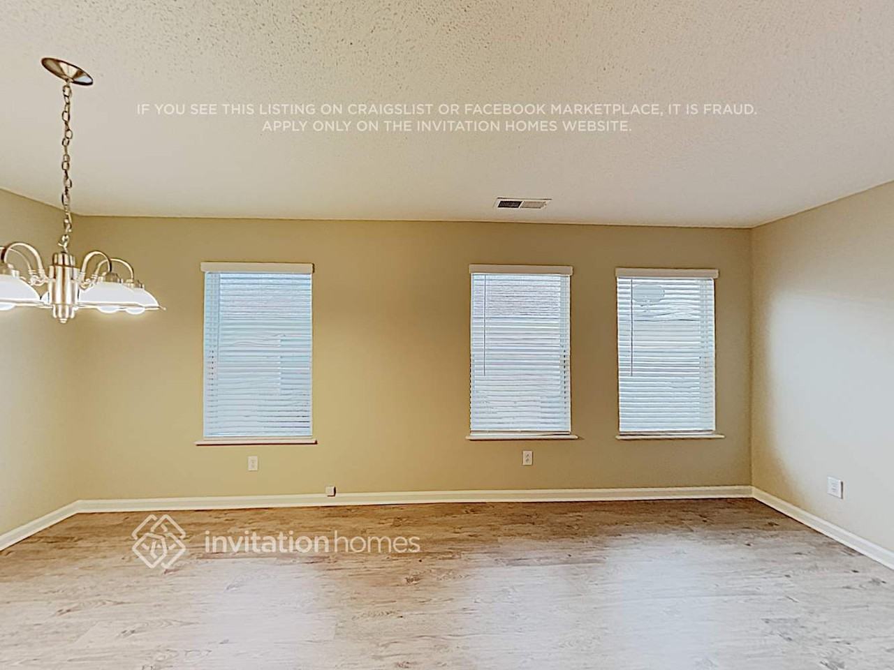 2016 Sweet Bay Dr - Photo 3 of 17