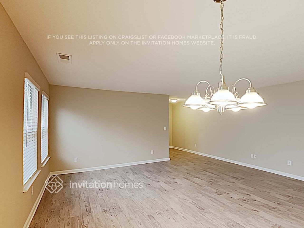 2016 Sweet Bay Dr - Photo 4 of 17