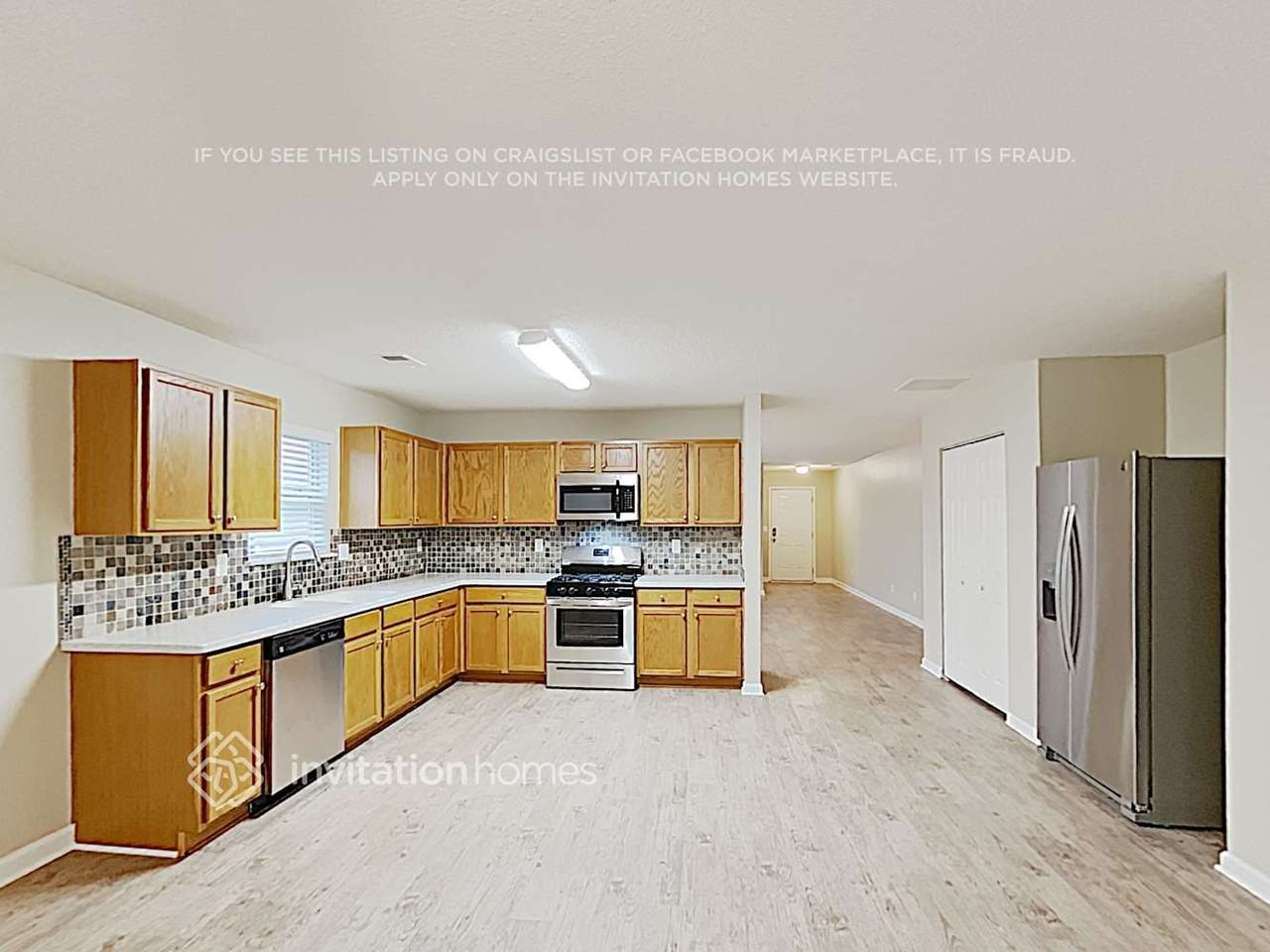 2016 Sweet Bay Dr - Photo 6 of 17