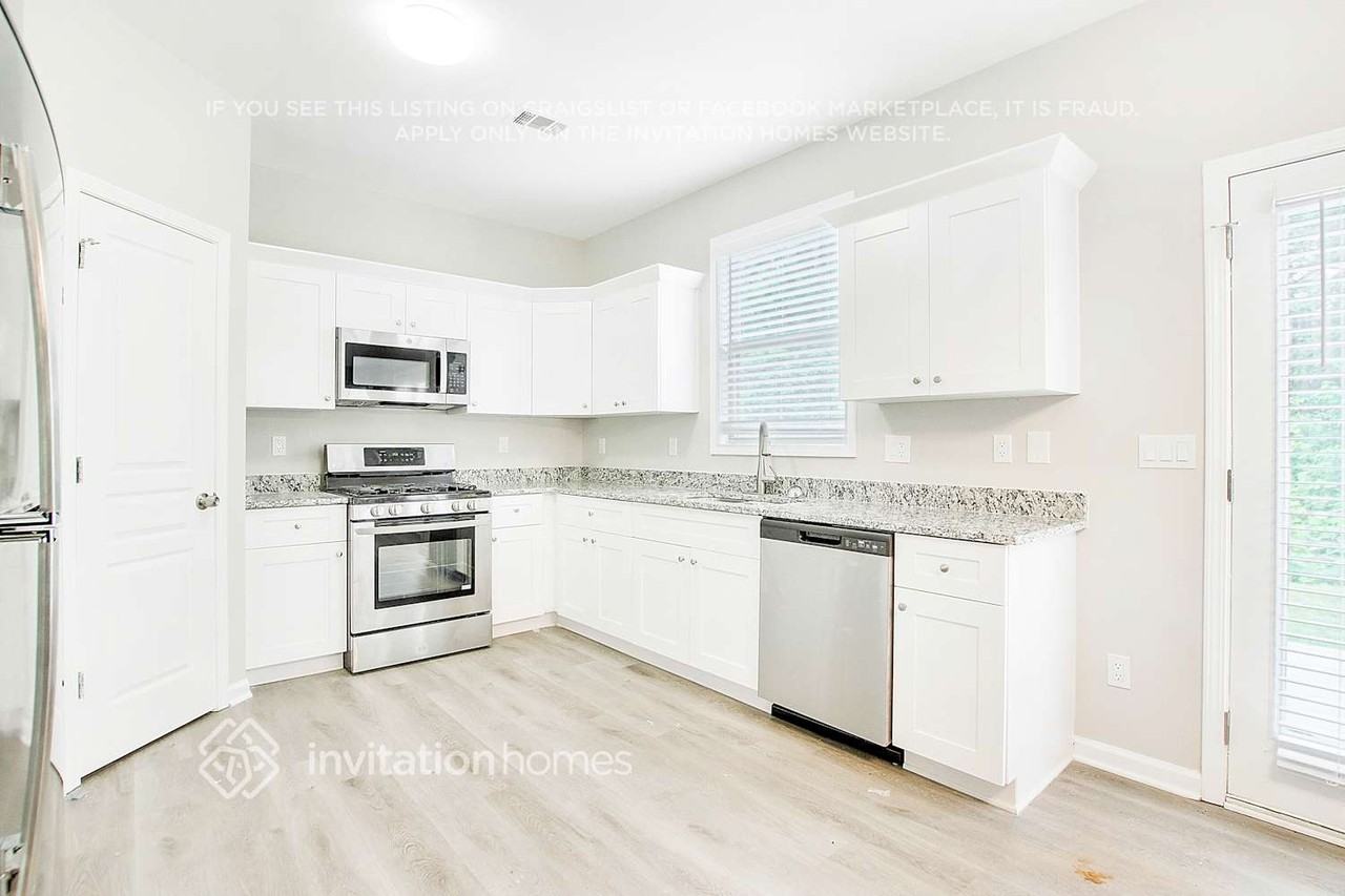 6212 Paris Cv - Photo 7 of 26