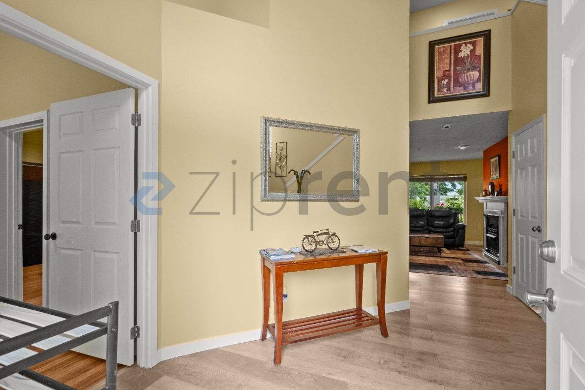 4633 S 168th St - Photo 6 of 29