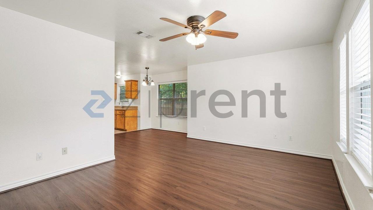 126 Yegua Cir - Photo 6 of 23