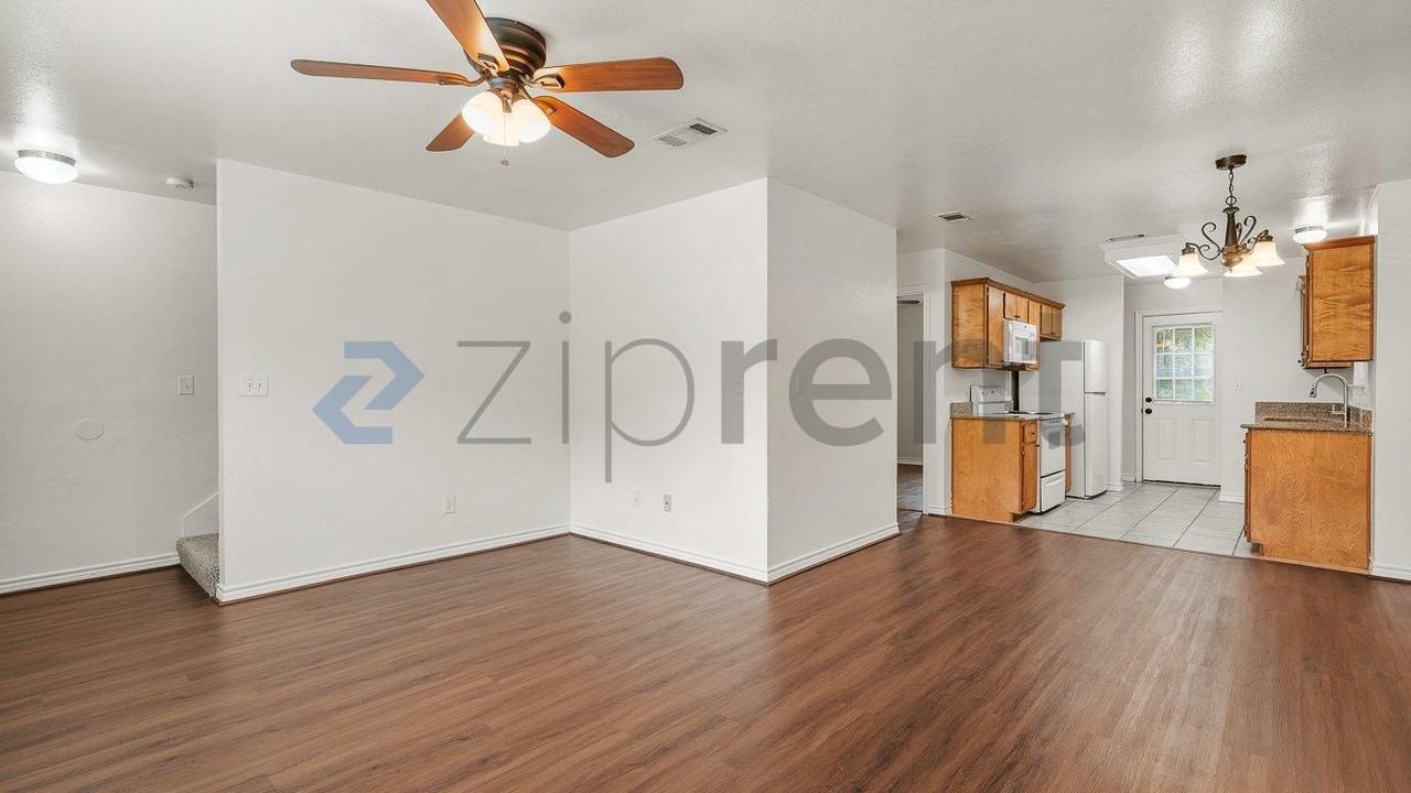 126 Yegua Cir - Photo 7 of 23