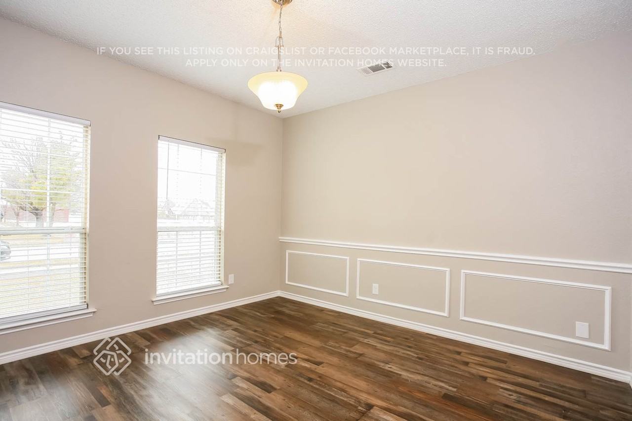 103 Martin Dr - Photo 7 of 15