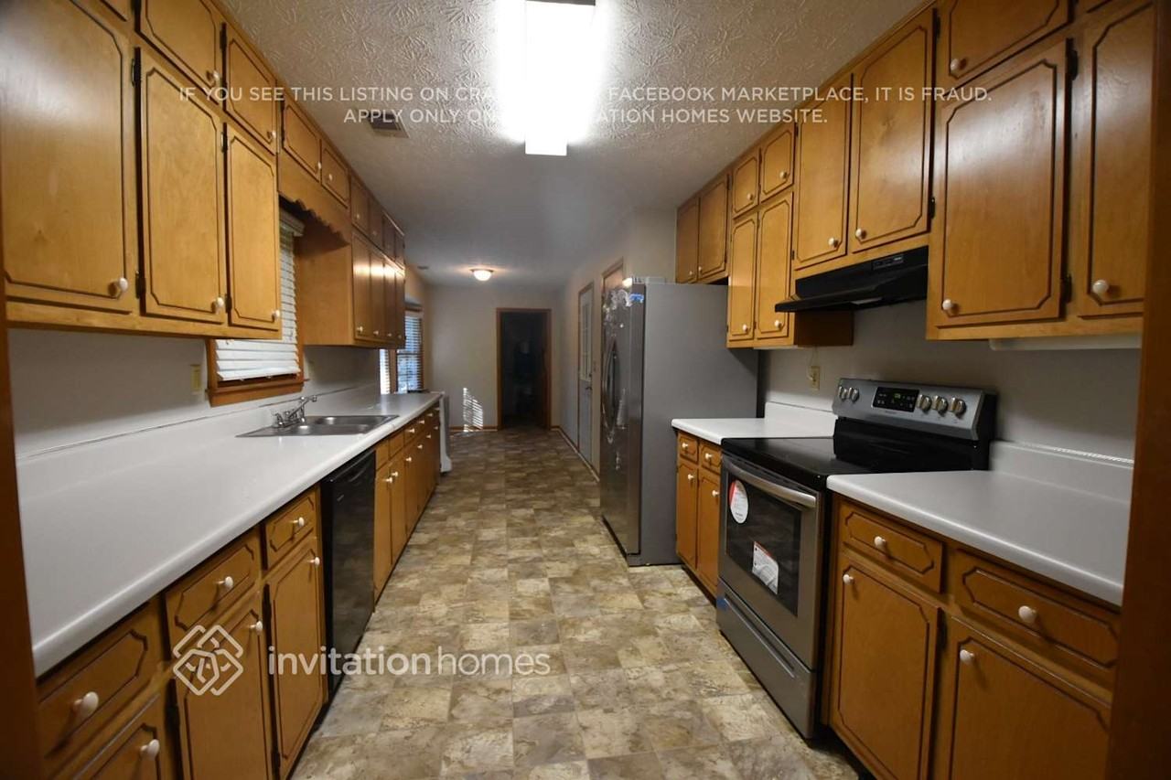 2170 Lost Forest Ln Sw - Photo 3 of 10