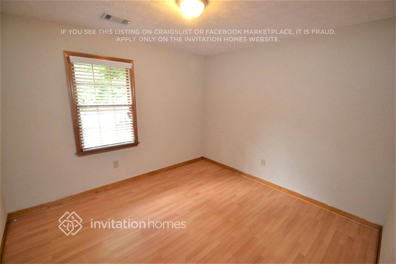 2170 Lost Forest Ln Sw - Photo 5 of 10