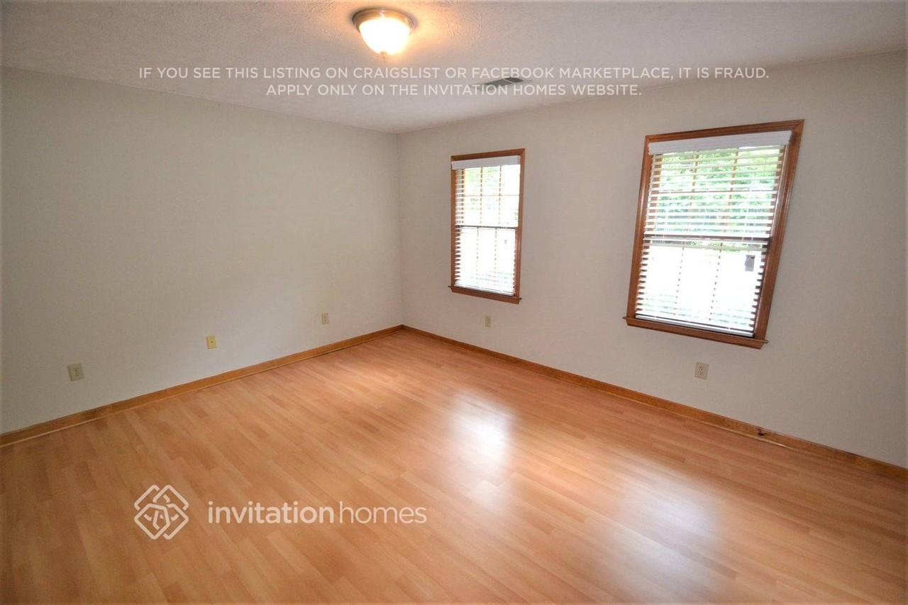 2170 Lost Forest Ln Sw - Photo 6 of 10
