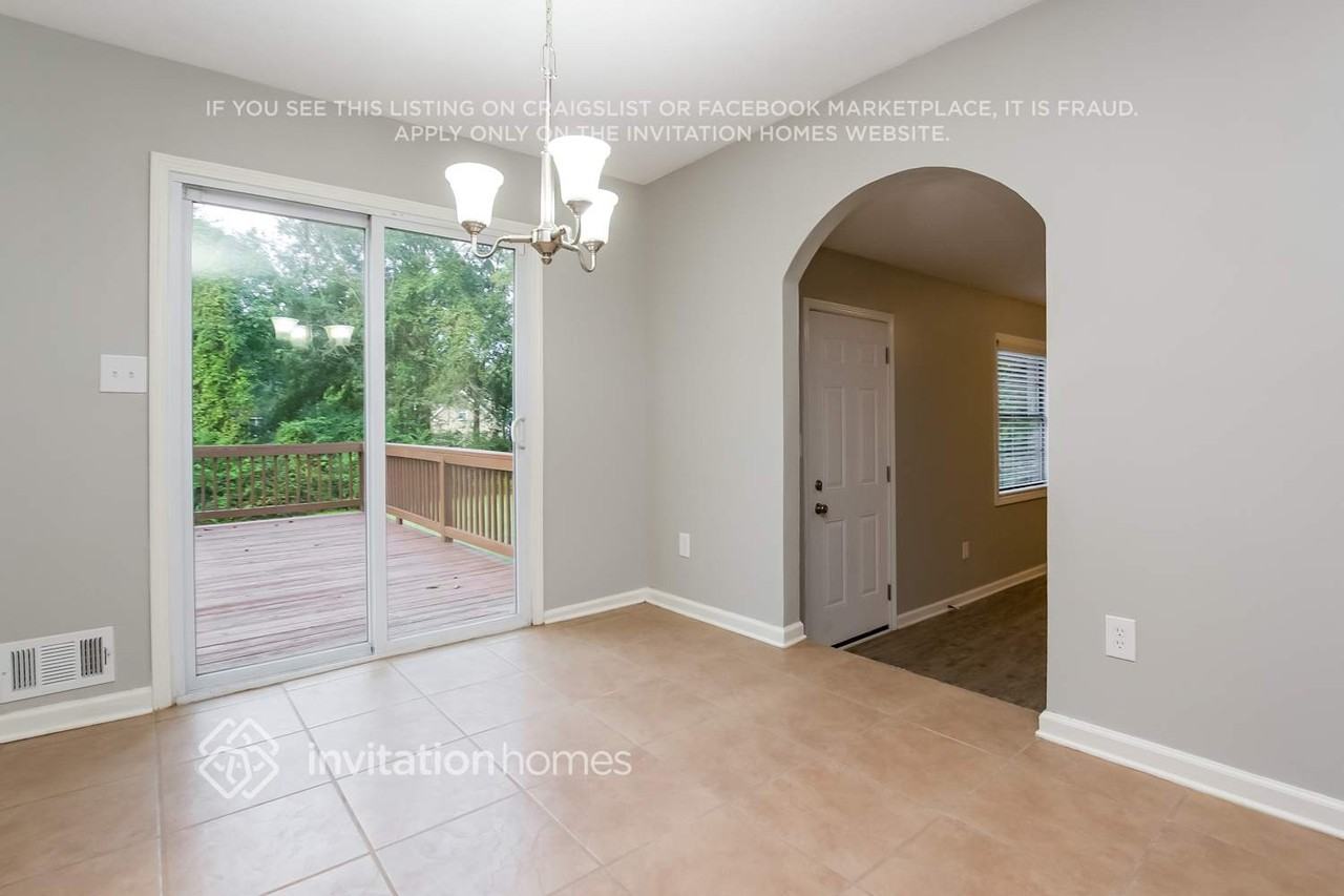 2222 Greenridge Dr Sw - Photo 6 of 21