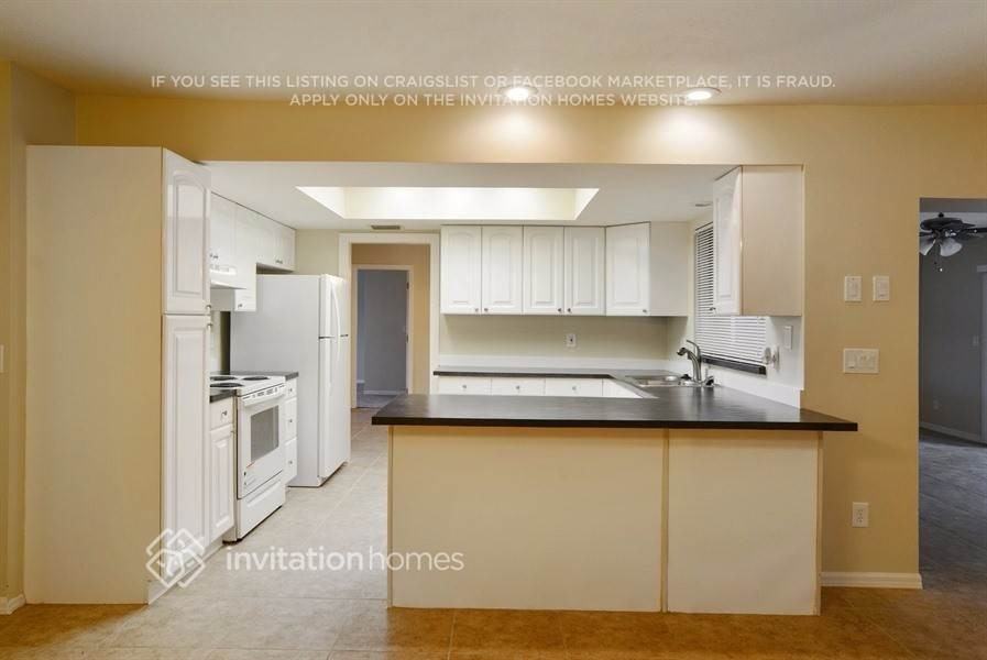 787 Se Forgal St - Photo 5 of 20