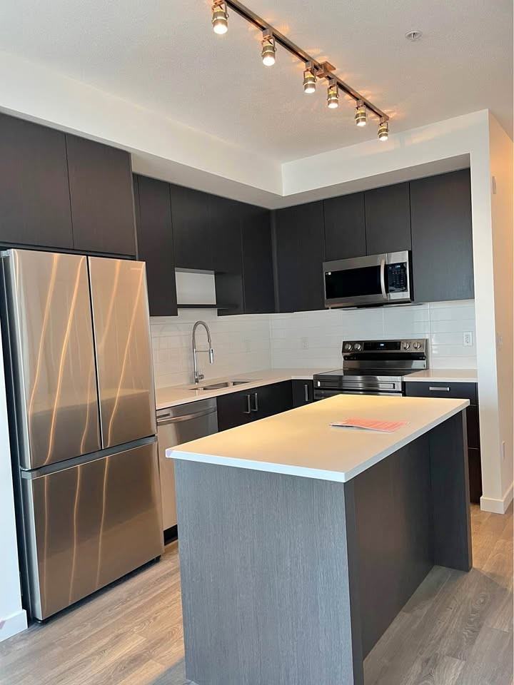 15848 Fraser Highway - Photo 2 of 12