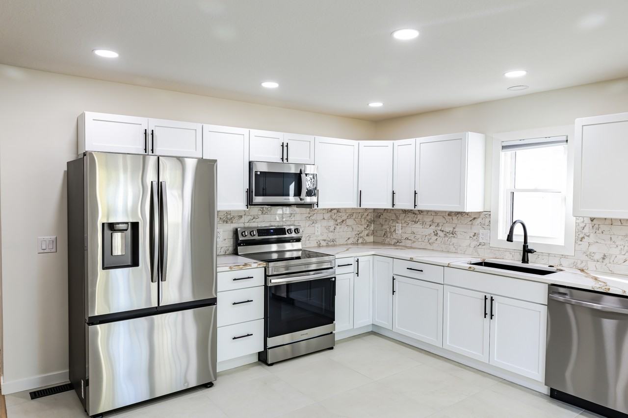 4308 S Carey St #1 - Photo 6 of 12