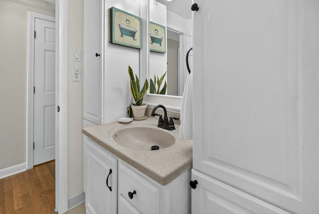 63 Asiaf Way - Photo 7 of 29