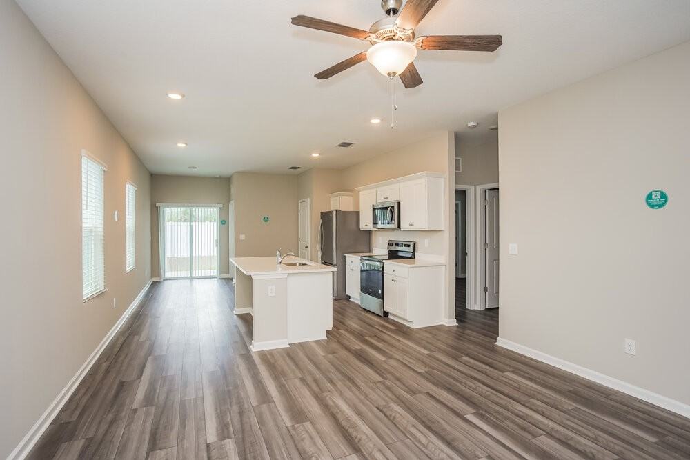 924 Kelly Fern Loop - Photo 3 of 19