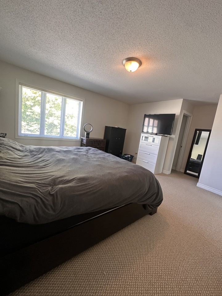 398 Cresthaven Dr - Photo 3 of 26