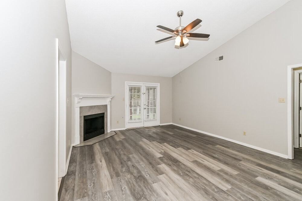 2553 Bryce Cv - Photo 4 of 16