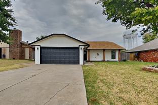 1051 Royal Ln - Photo 1 of 1