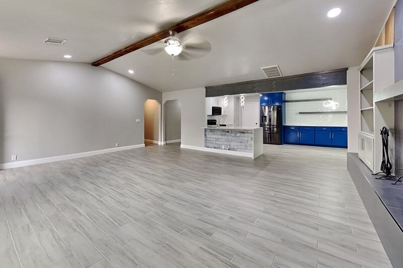 1051 Royal Ln - Photo 3 of 21