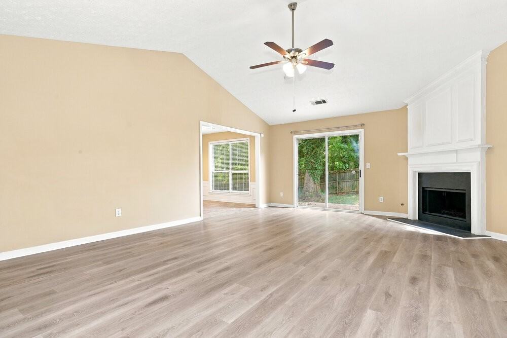 3969 Wintersweet Dr - Photo 3 of 16