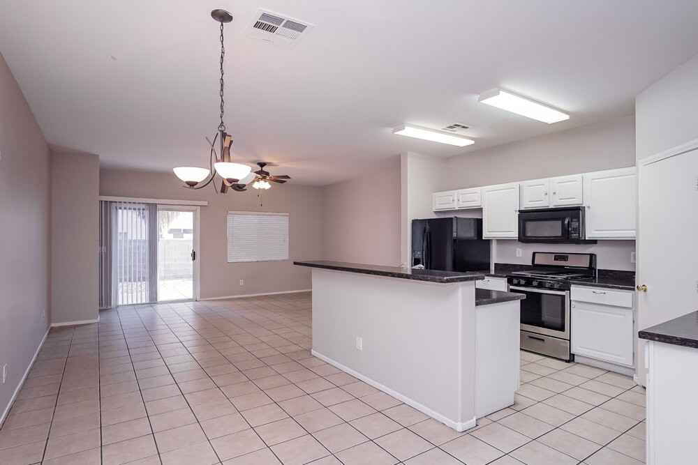 5928 Aimless St - Photo 2 of 14
