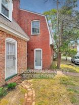 710 Wythe Ln Apt C - Photo 1 of 1