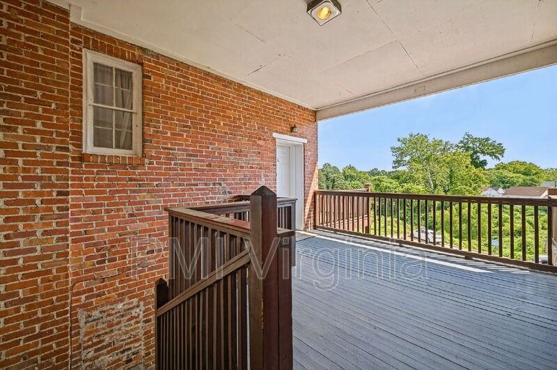 318 N Main St #K - Photo 6 of 32