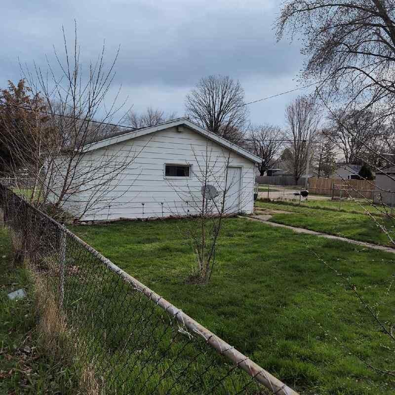1115 Reber St - Photo 2 of 2