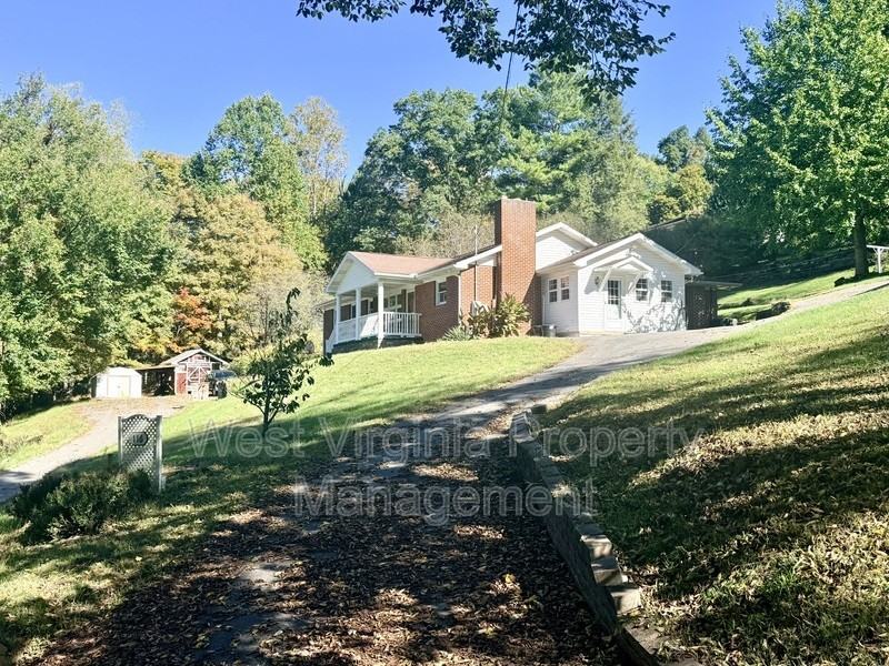 116 Johnson St - Photo 2 of 35