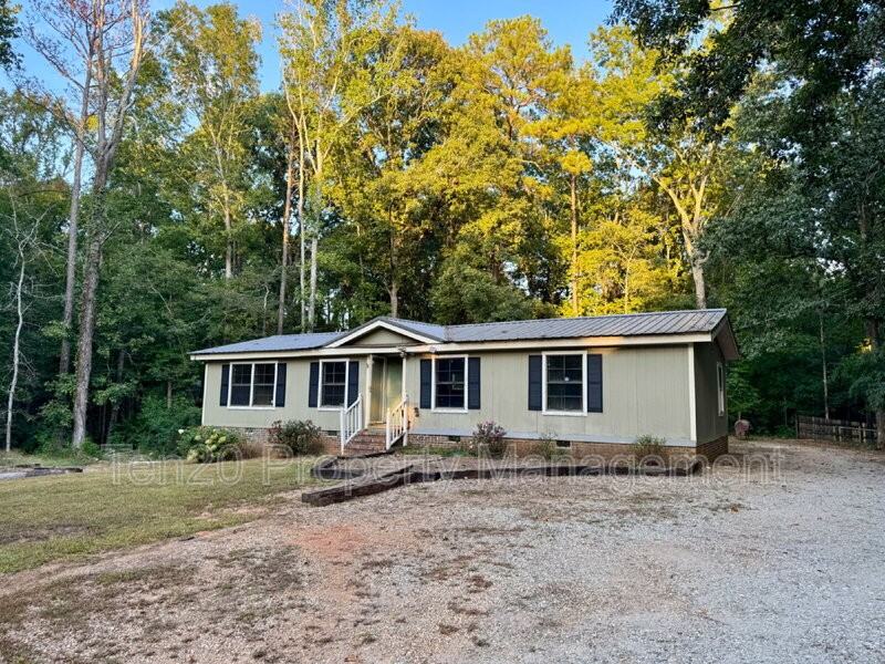 380 Orbit St - Photo 3 of 4