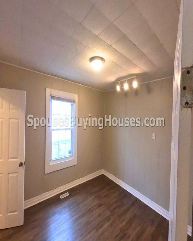2125 Wallace Ave - Photo 5 of 14