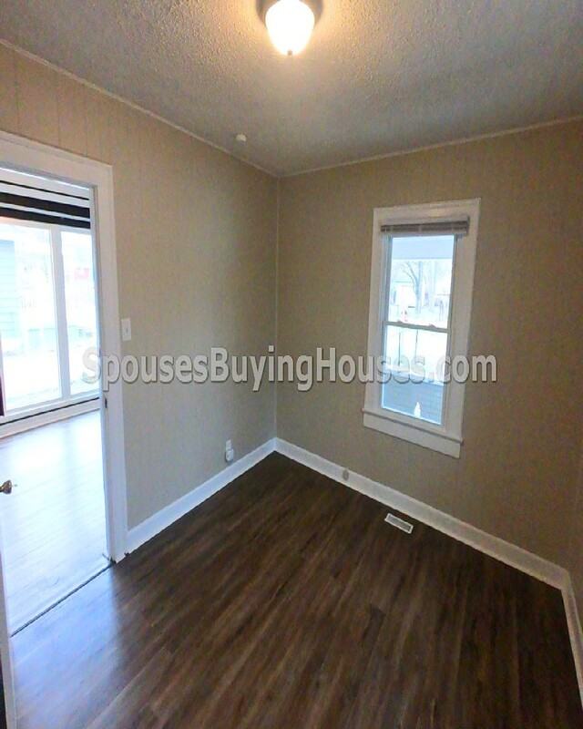 2125 Wallace Ave - Photo 7 of 14